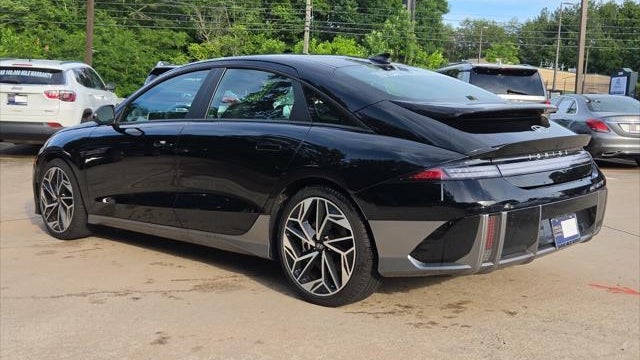 2025 Hyundai IONIQ 6 SEL