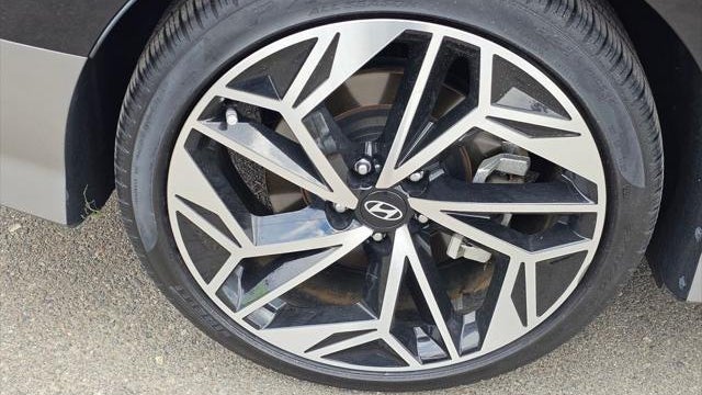2024 Hyundai IONIQ 6 SEL