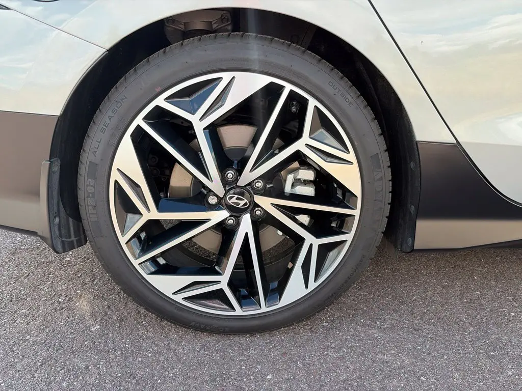 2024 Hyundai Ioniq - $25,234
