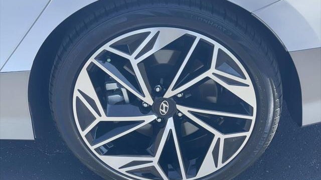 2025 Hyundai IONIQ 6 SEL