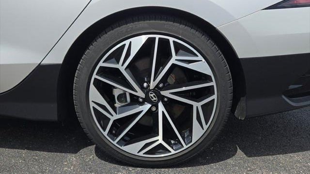 2024 Hyundai IONIQ 6 SEL