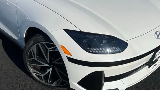 2025 Hyundai IONIQ 6 SEL