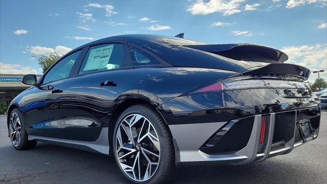 2024 Hyundai IONIQ 6 SEL