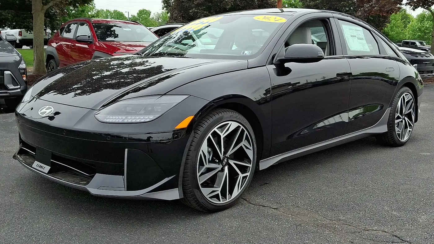 2024 Hyundai IONIQ 6 SEL