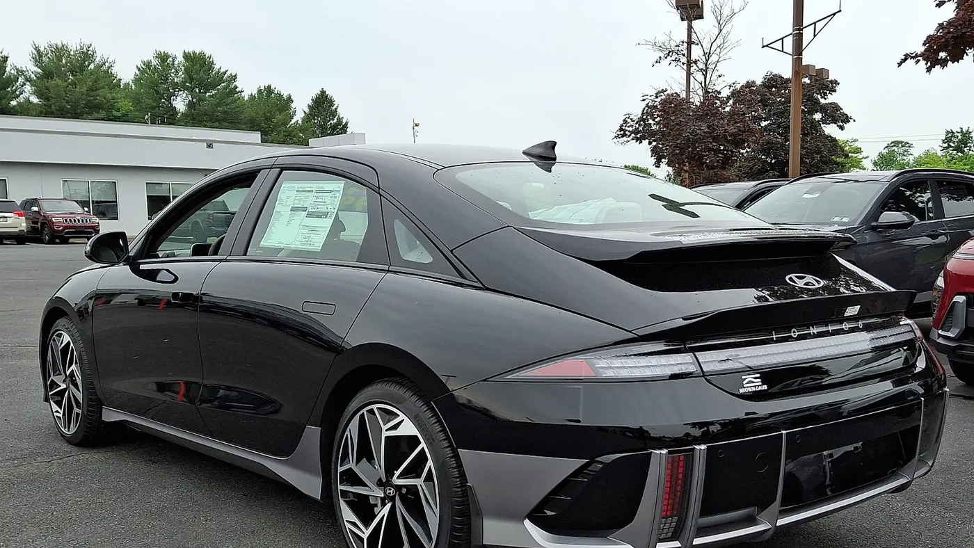 2024 Hyundai IONIQ 6 SEL