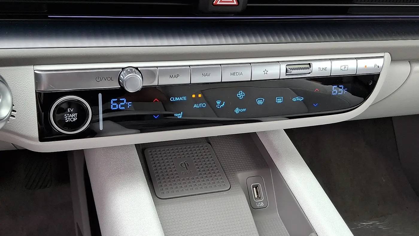 2024 Hyundai IONIQ 6 SEL