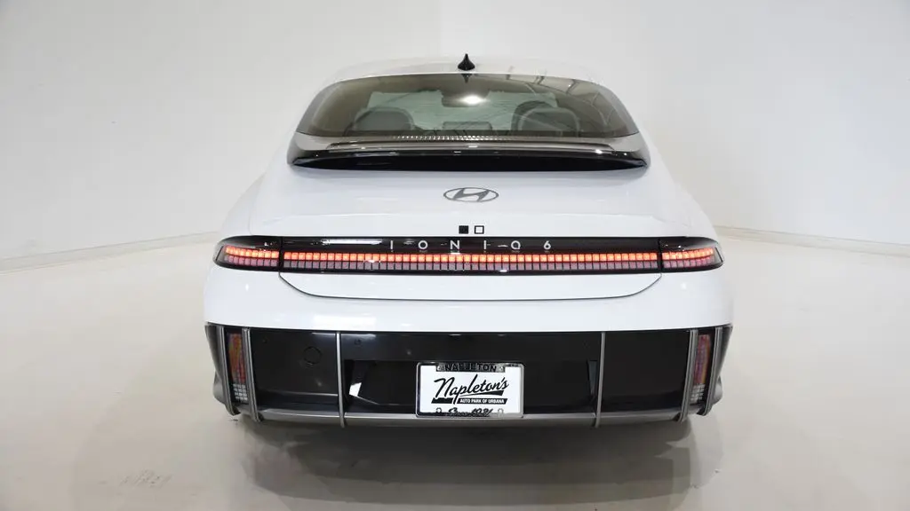 2025 Hyundai IONIQ 6 SEL