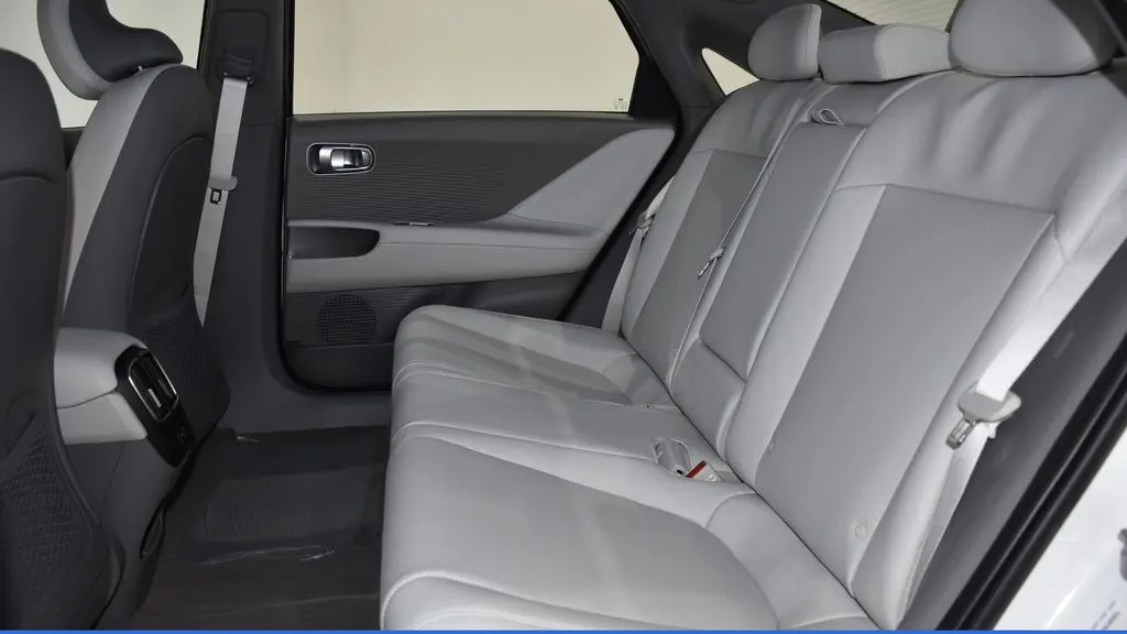 2025 Hyundai IONIQ 6 SEL