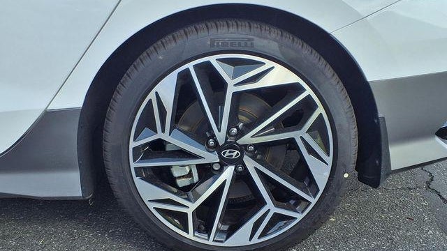 2025 Hyundai IONIQ 6 SEL