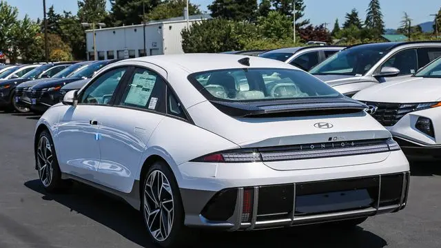 2025 Hyundai IONIQ 6 SEL