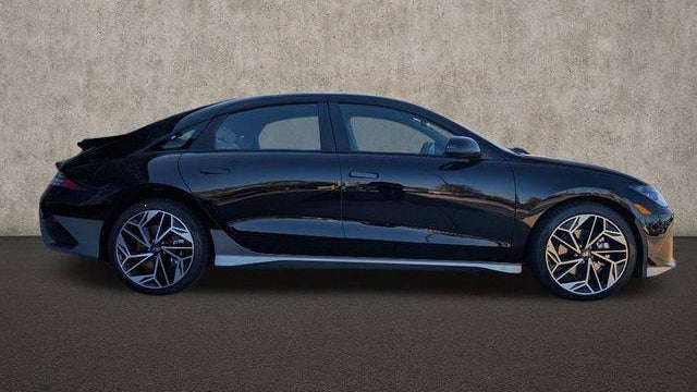 2025 Hyundai IONIQ 6 SEL