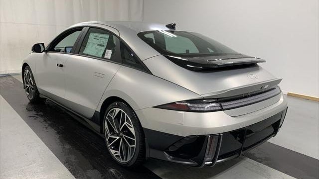 2025 Hyundai IONIQ 6 SEL