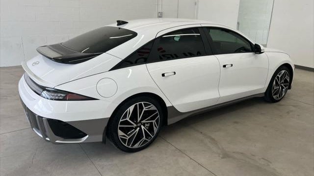 2024 Hyundai IONIQ 6 SEL