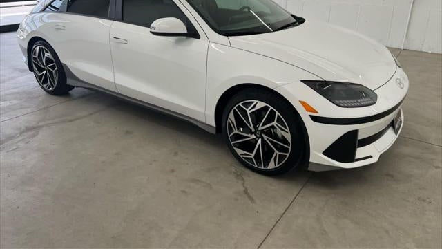 2024 Hyundai IONIQ 6 SEL