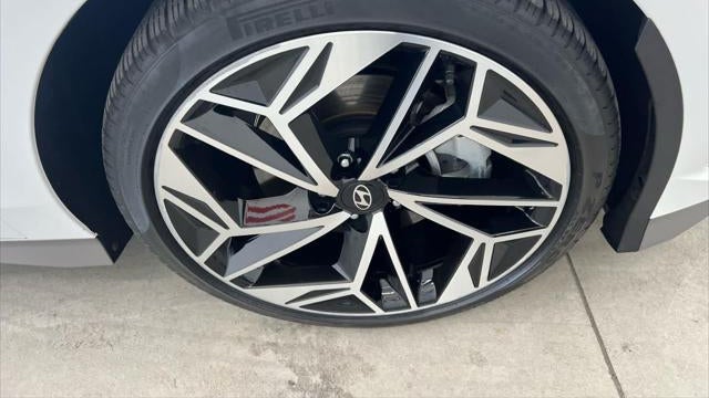 2024 Hyundai IONIQ 6 SEL