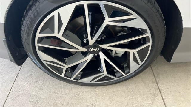 2024 Hyundai IONIQ 6 SEL