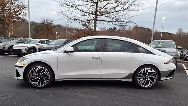 2024 Hyundai IONIQ 6 SEL
