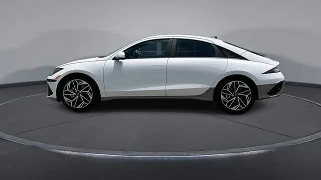 2024 Hyundai IONIQ 6 SEL