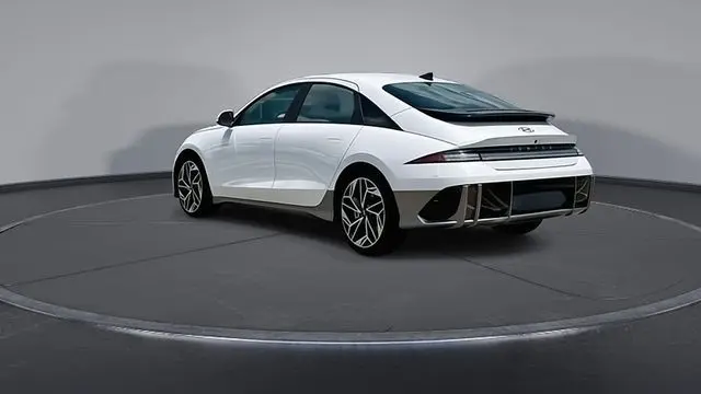 2024 Hyundai IONIQ 6 SEL