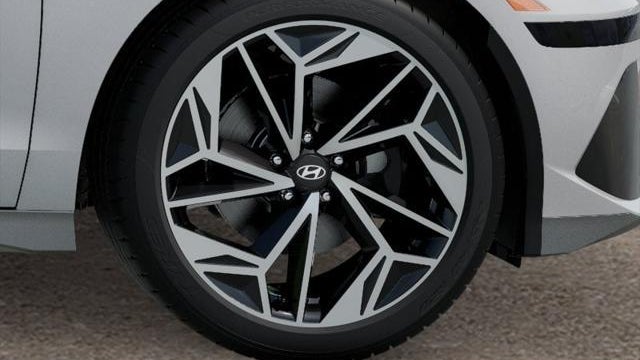 2025 Hyundai IONIQ 6 SEL