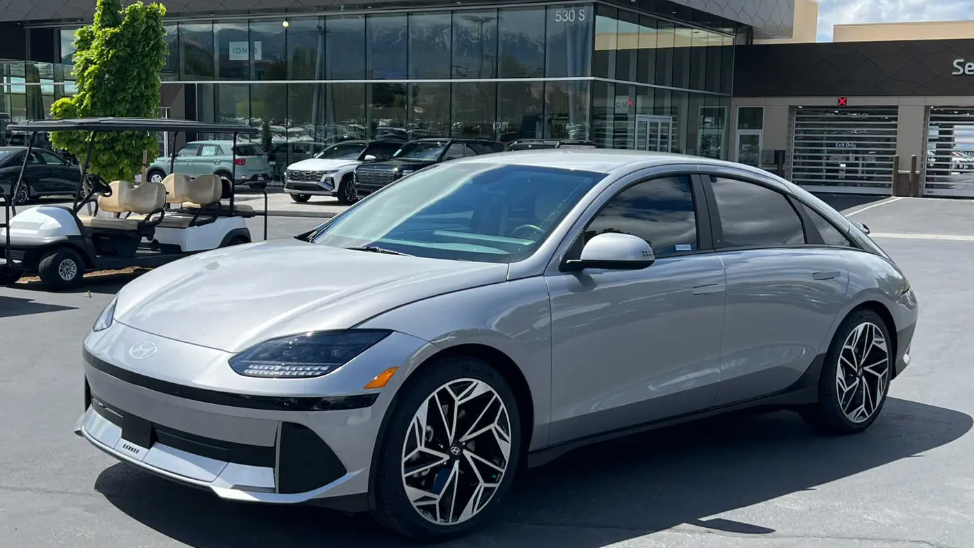 2024 Hyundai IONIQ 6 SEL