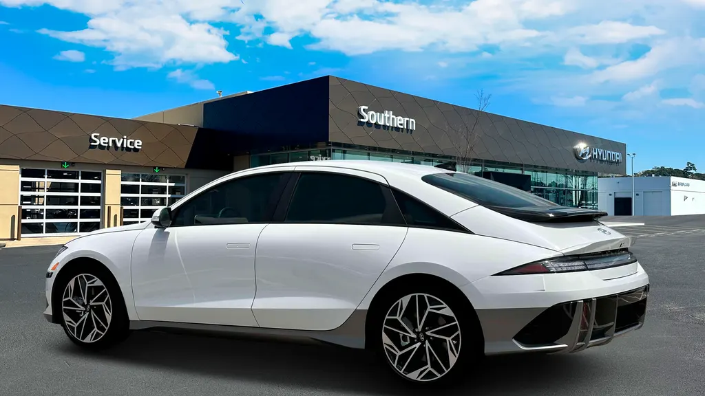 2024 Hyundai IONIQ 6 SEL