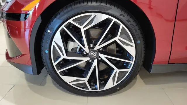 2025 Hyundai IONIQ 6 SEL