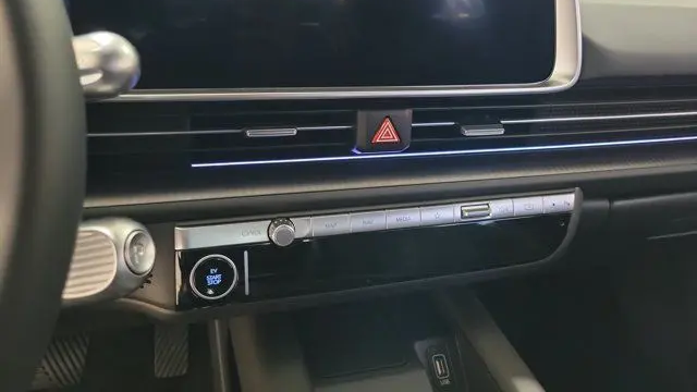 2025 Hyundai IONIQ 6 SEL