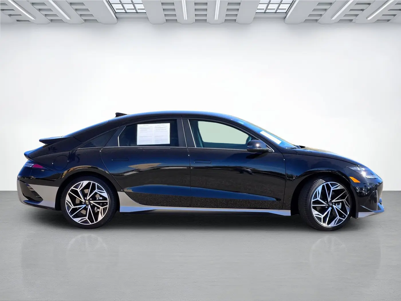 2023 Hyundai Ioniq - $26,997
