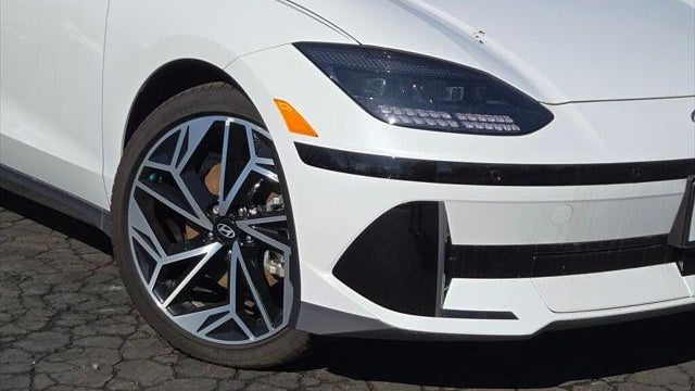 2025 Hyundai IONIQ 6 SEL