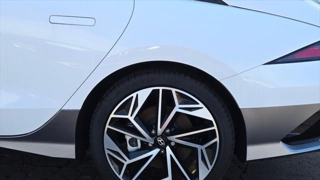 2025 Hyundai IONIQ 6 SEL
