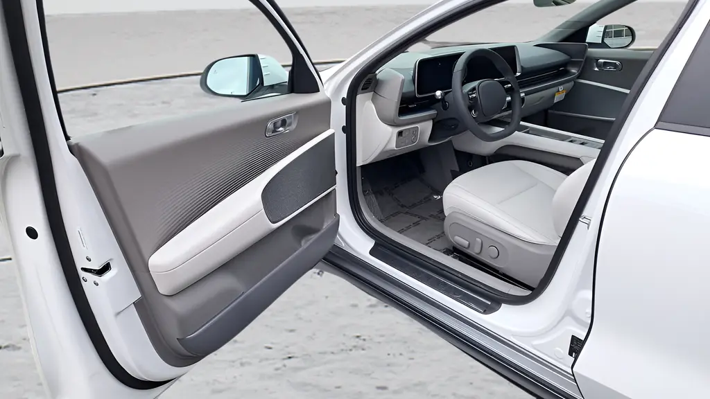 2025 Hyundai IONIQ 6 SEL