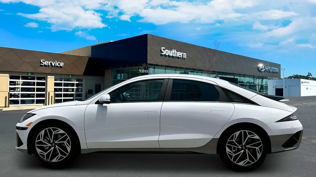 2024 Hyundai IONIQ 6 SEL