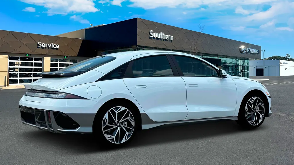 2024 Hyundai IONIQ 6 SEL