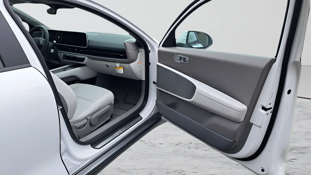 2025 Hyundai IONIQ 6 SEL
