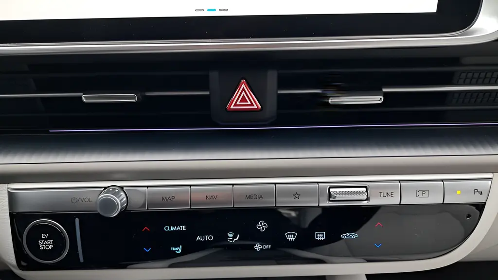 2025 Hyundai IONIQ 6 SEL