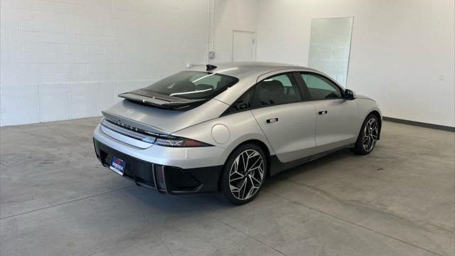 2025 Hyundai IONIQ 6 SEL