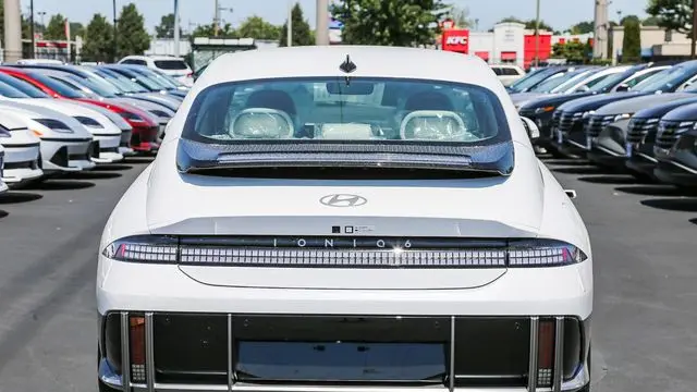 2025 Hyundai IONIQ 6 SEL