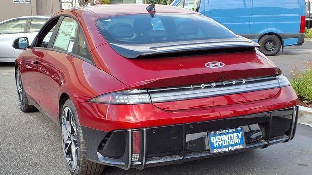 2025 Hyundai IONIQ 6 SEL