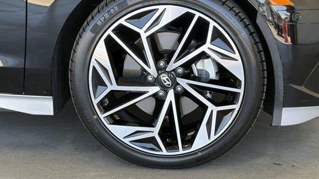 2024 Hyundai IONIQ 6 Limited