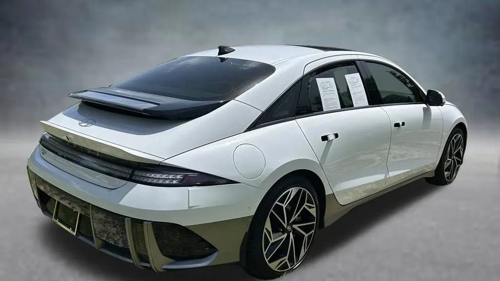2023 Hyundai IONIQ 6 Limited
