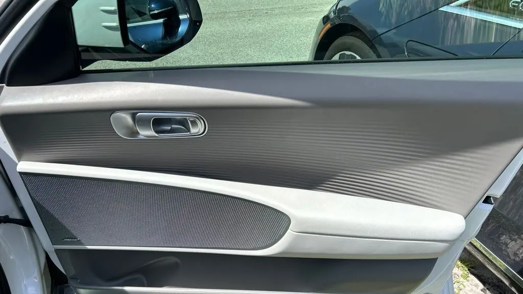 2023 Hyundai IONIQ 6 Limited