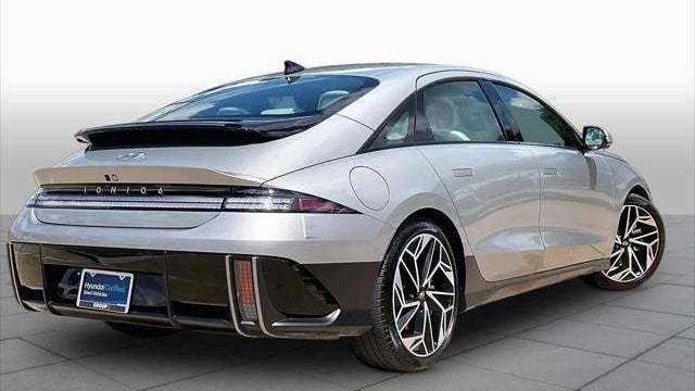 2025 Hyundai IONIQ 6 Limited