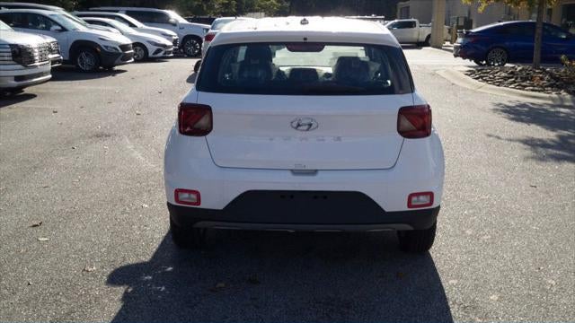 2026 Hyundai VENUE SE