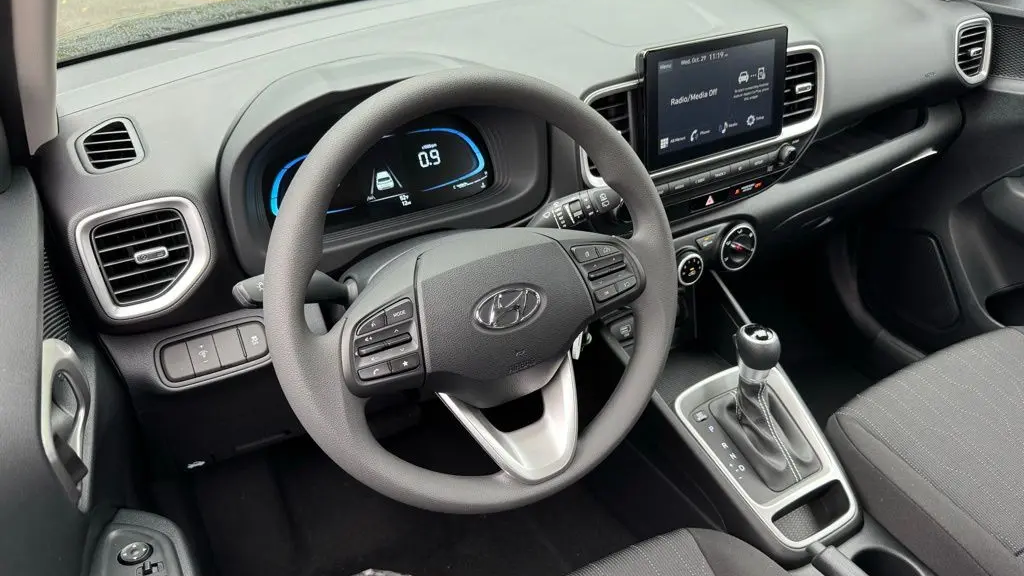 2026 Hyundai VENUE SE