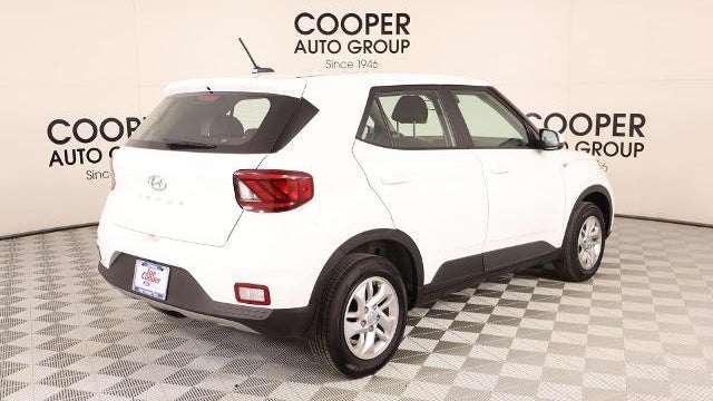 2026 Hyundai VENUE SE