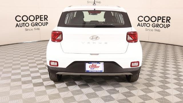 2026 Hyundai VENUE SE