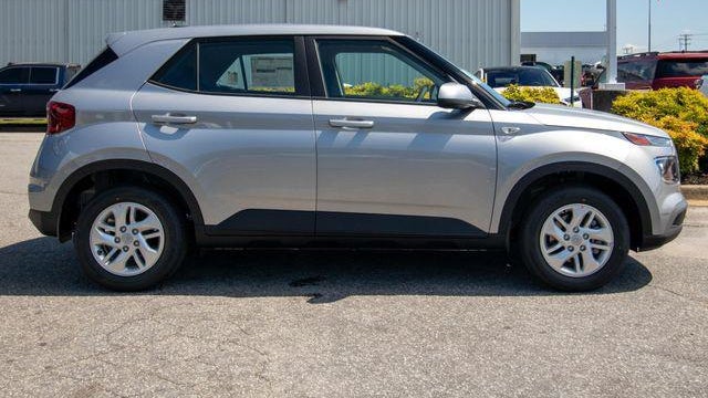 2026 Hyundai VENUE SE