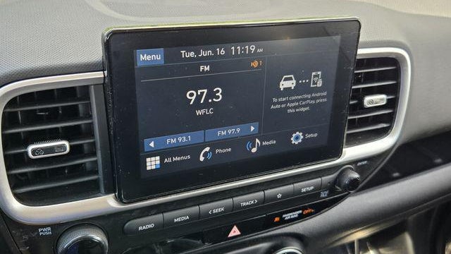 2025 Hyundai VENUE SE