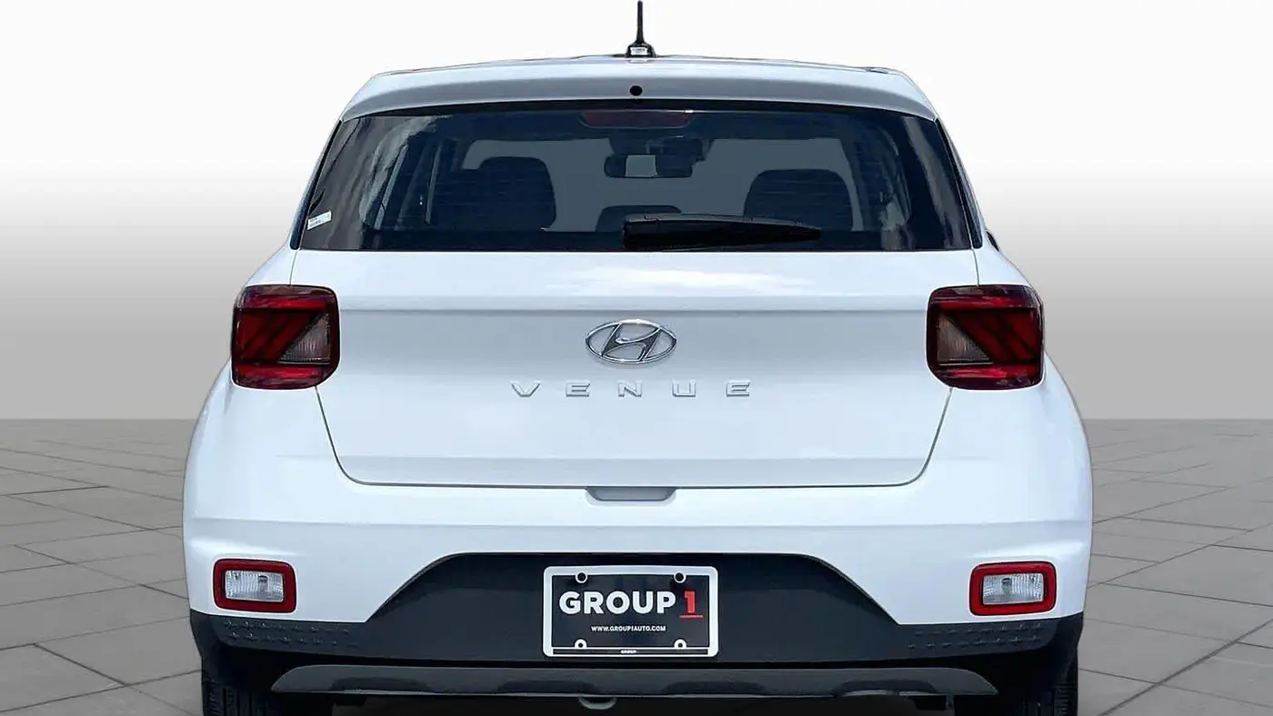2025 Hyundai VENUE SE